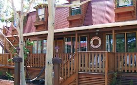 Admiral Stirling Inn
